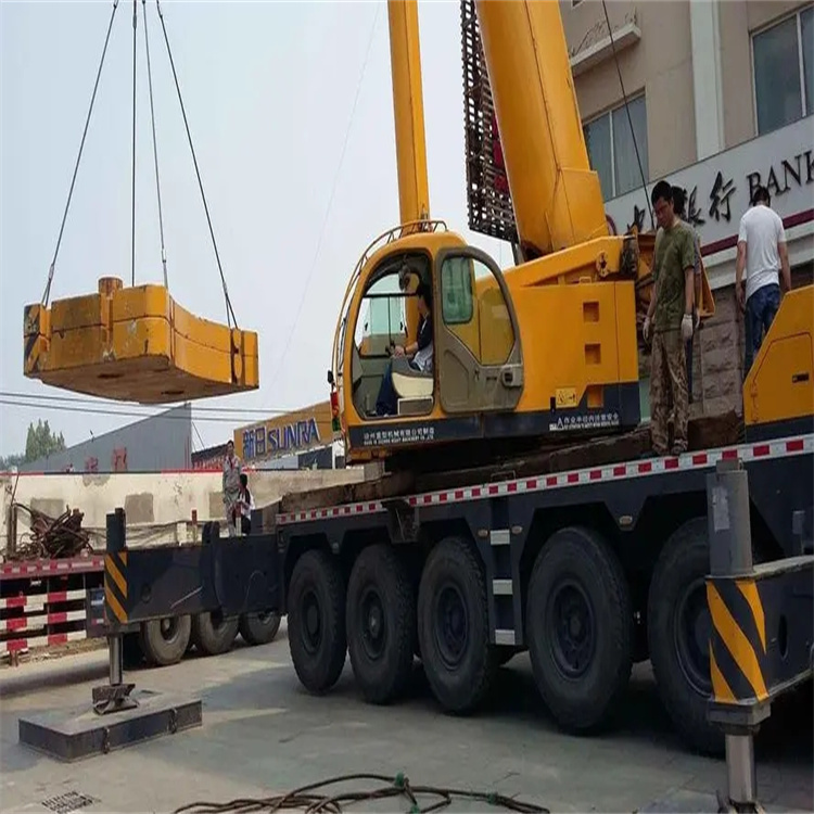 鄄城当地吊车出租|机器吊装|75吨|工厂搬迁服务